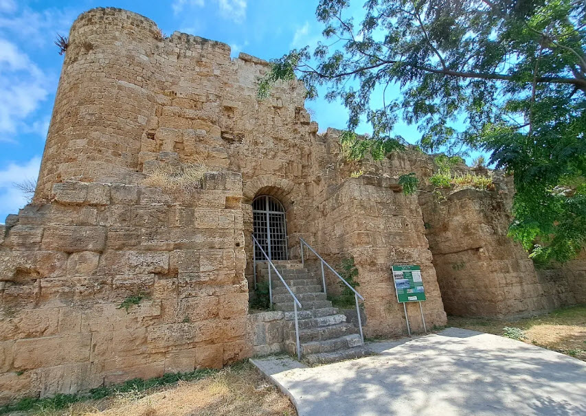 Saint Louis Castle, Lebanon